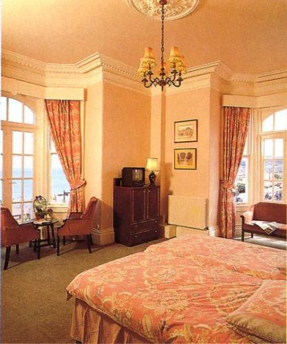 Ambassador Hotel Λαντούντνο Δωμάτιο φωτογραφία